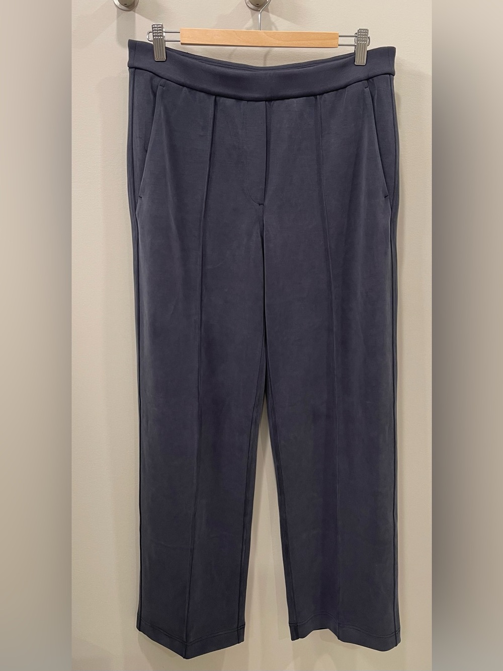 Lululemon Softstreme Pintuck Mid-Rise Pant